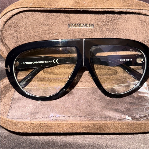 Tom Ford Other - Tom Ford Troy 61m black clear lens aviators TF . Box & Case included TF 836 001